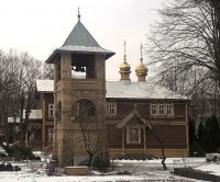 Колокольня на территории монастыря