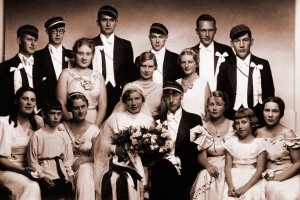 Корпорантская свадьба: Елена Берзиня вступает в брак с Львом Францманом